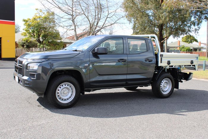 2025 Mitsubishi Triton GLX