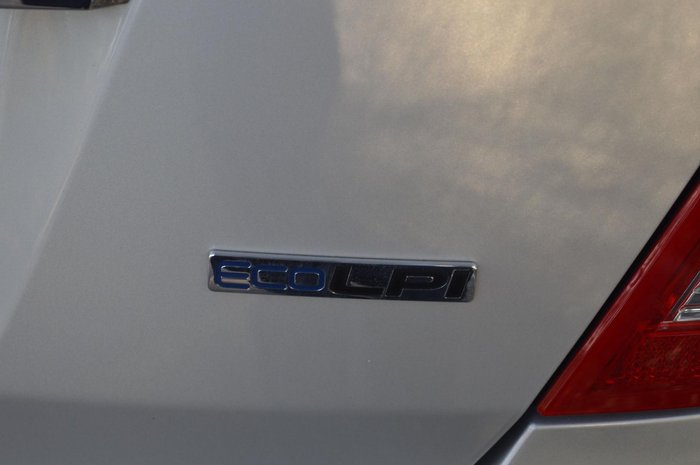 2014 Ford Falcon XT EcoLPi FG MkII Lightning Strike