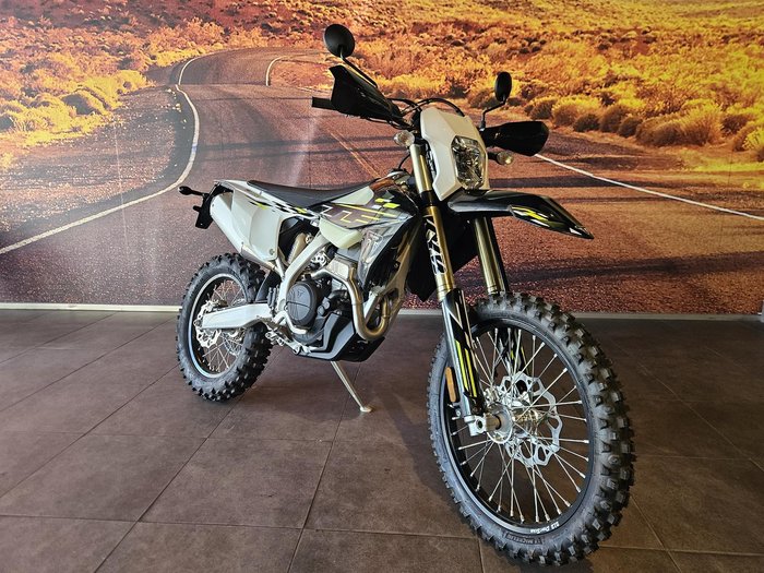 2025 Triumph TF 250-E Off Road White