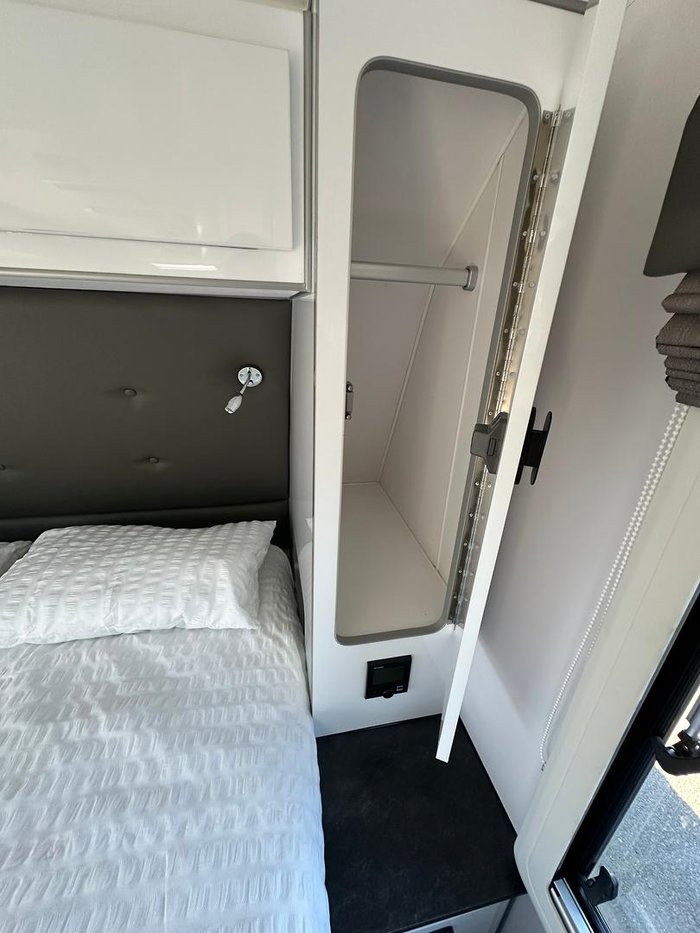 2025 JB Caravans 22' Scorpion Sting Corner Shower