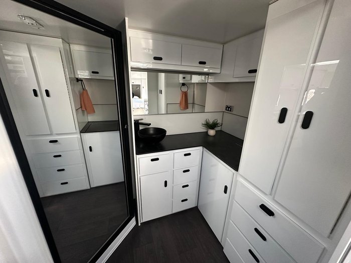 2025 JB Caravans 22' Scorpion Sting Corner Shower