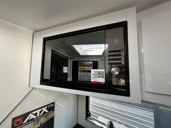 2025 JB Caravans 22' Scorpion Sting Corner Shower