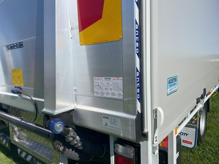 2025 Fuso Fighter 1224 WHITE