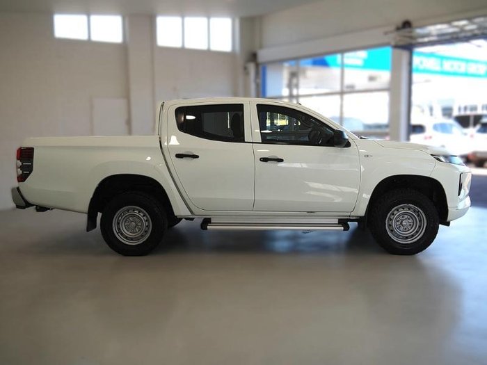 2019 Mitsubishi Triton GLX ADAS