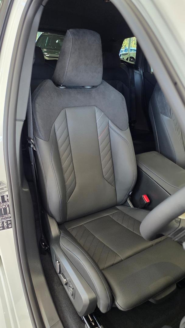 2025 BMW X3 20 xDrive