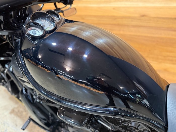 2014 Harley-davidson VRSCF MUSCLE Black
