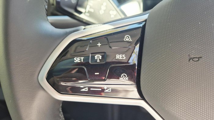 2025 Volkswagen ID. Buzz Pro BEV560