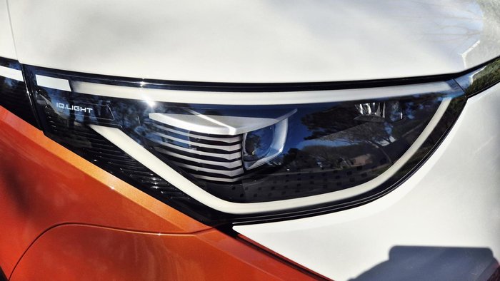 2025 Volkswagen ID. Buzz Pro BEV560