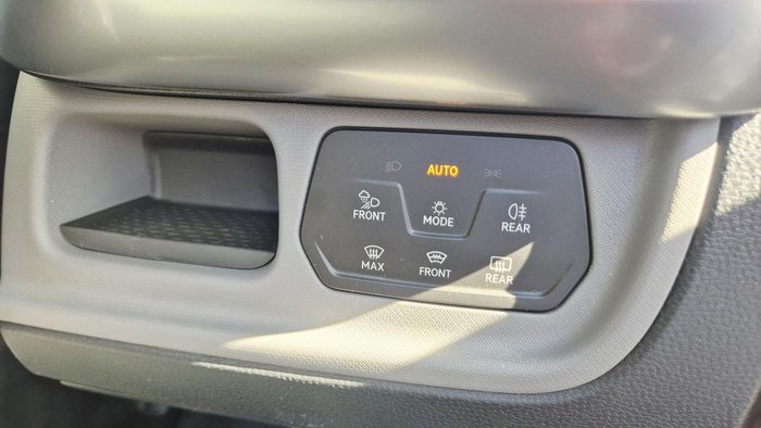 2025 Volkswagen ID. Buzz Pro BEV560