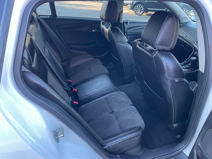 2015 Holden Commodore SV6 VF Series II MY16 Heron White