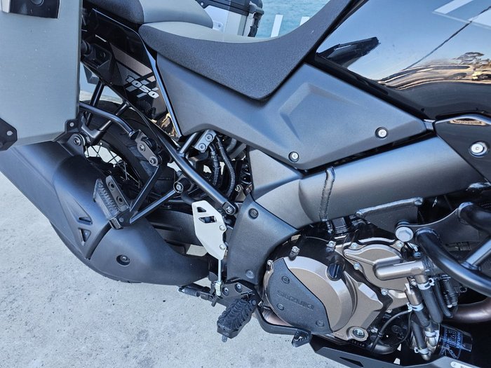 2020 Suzuki V-STROM 1050 (DL1050RQ) Black