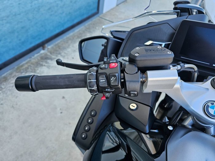 2022 BMW Motorrad R 1250 RT TRIPLE BLACK ROAD TOURING Black