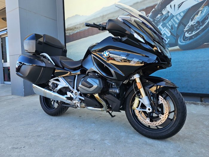 2022 BMW Motorrad R 1250 RT TRIPLE BLACK ROAD TOURING Black