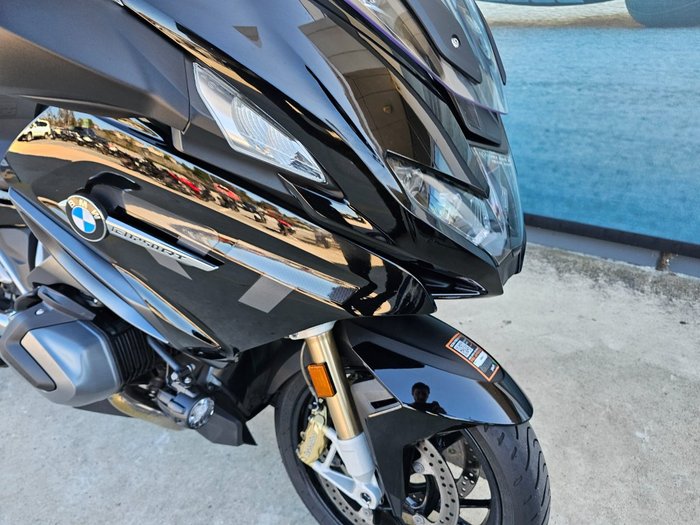 2022 BMW Motorrad R 1250 RT TRIPLE BLACK ROAD TOURING Black