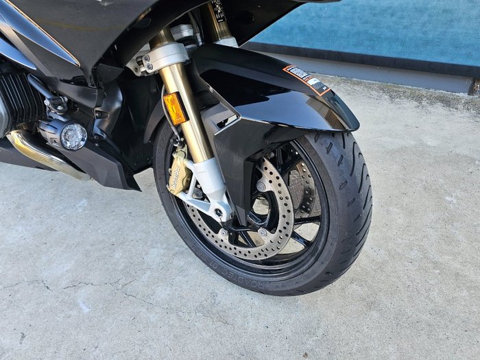 2022 BMW Motorrad R 1250 RT TRIPLE BLACK ROAD TOURING Black
