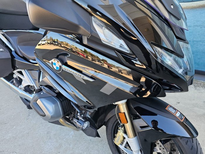 2022 BMW Motorrad R 1250 RT TRIPLE BLACK ROAD TOURING Black