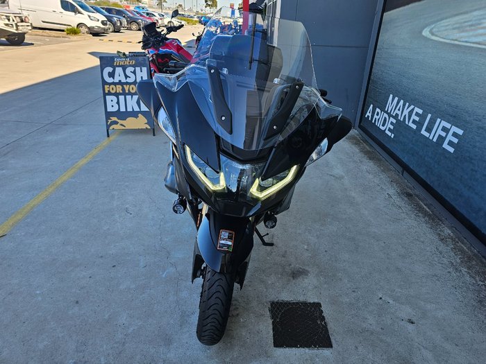 2022 BMW Motorrad R 1250 RT TRIPLE BLACK ROAD TOURING Black