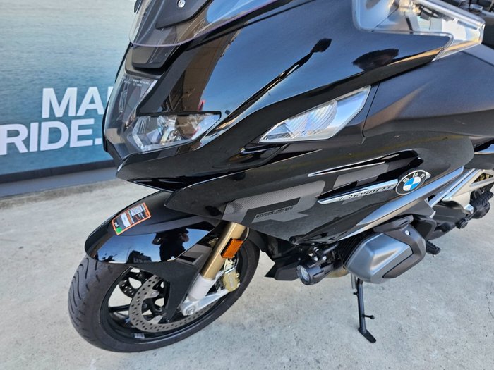 2022 BMW Motorrad R 1250 RT TRIPLE BLACK ROAD TOURING Black