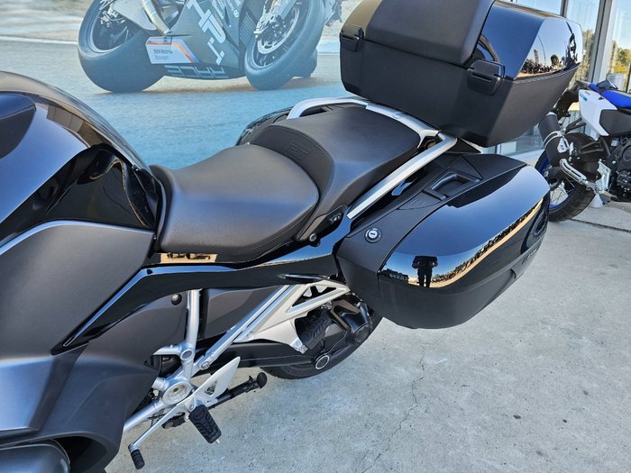 2022 BMW Motorrad R 1250 RT TRIPLE BLACK ROAD TOURING Black
