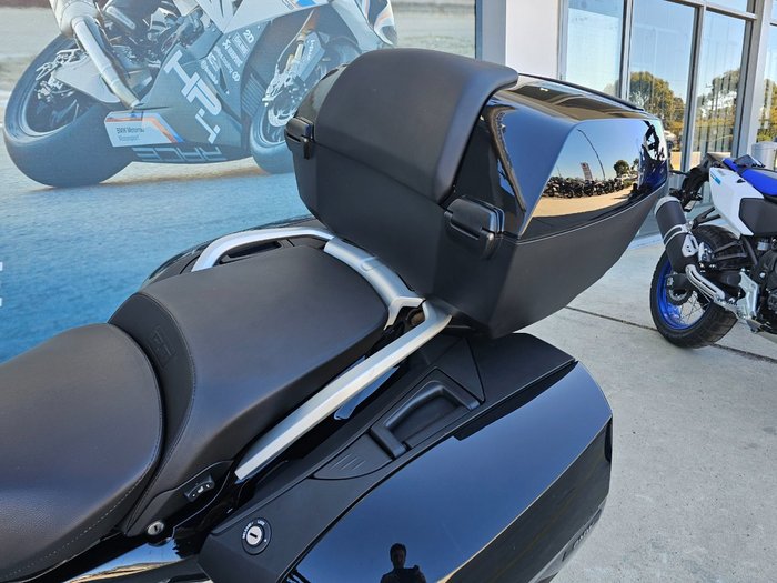 2022 BMW Motorrad R 1250 RT TRIPLE BLACK ROAD TOURING Black
