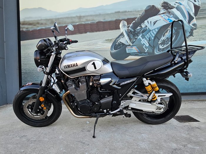 2016 Yamaha XJR1300 Silver