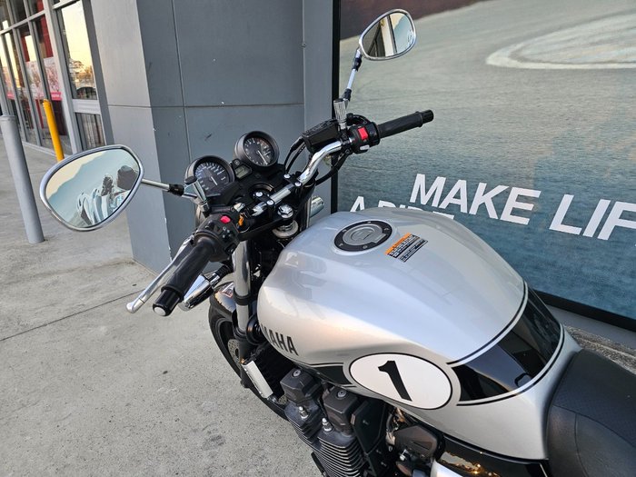 2016 Yamaha XJR1300 Silver