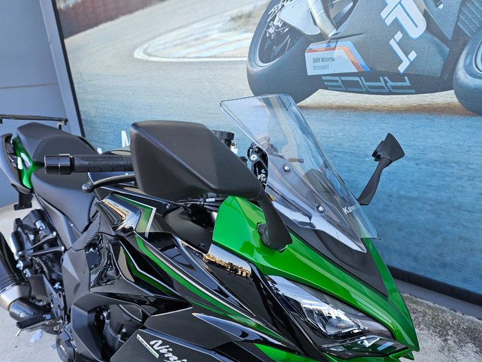 2022 Kawasaki Z1000 Green