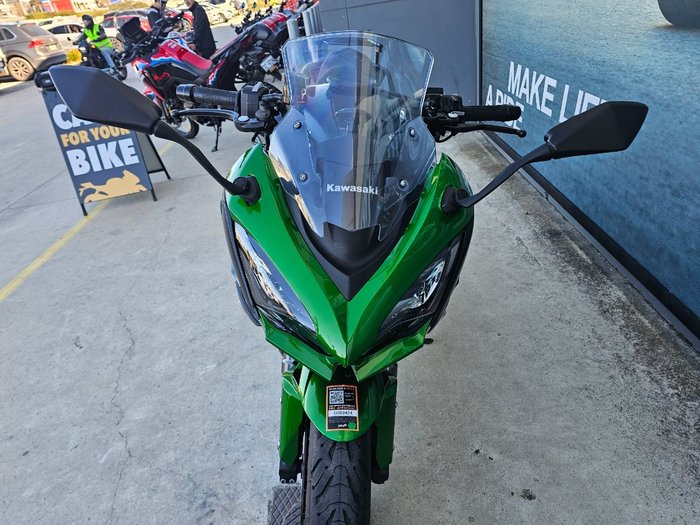 2022 Kawasaki Z1000 Green