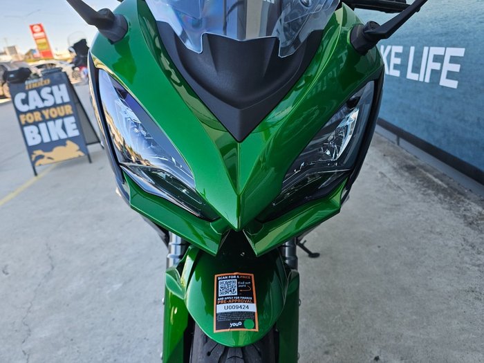 2022 Kawasaki Z1000 Green
