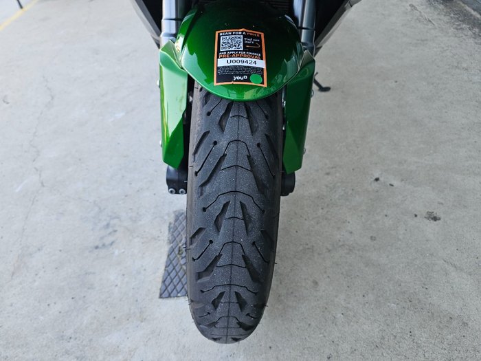 2022 Kawasaki Z1000 Green