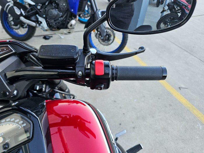 2015 Suzuki VZR 1800 BOULEVARD (M109R) Black
