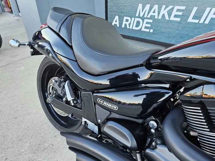 2015 Suzuki VZR 1800 BOULEVARD (M109R) Black