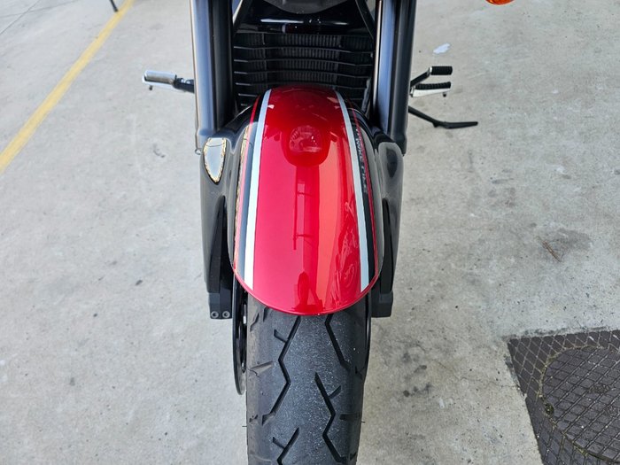 2015 Suzuki VZR 1800 BOULEVARD (M109R) Black