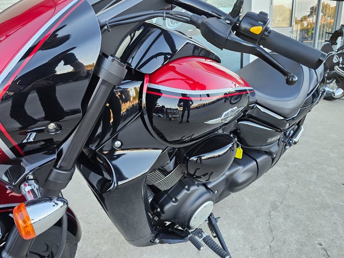 2015 Suzuki VZR 1800 BOULEVARD (M109R) Black