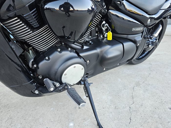 2015 Suzuki VZR 1800 BOULEVARD (M109R) Black