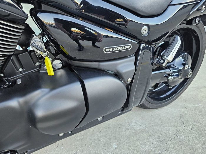 2015 Suzuki VZR 1800 BOULEVARD (M109R) Black