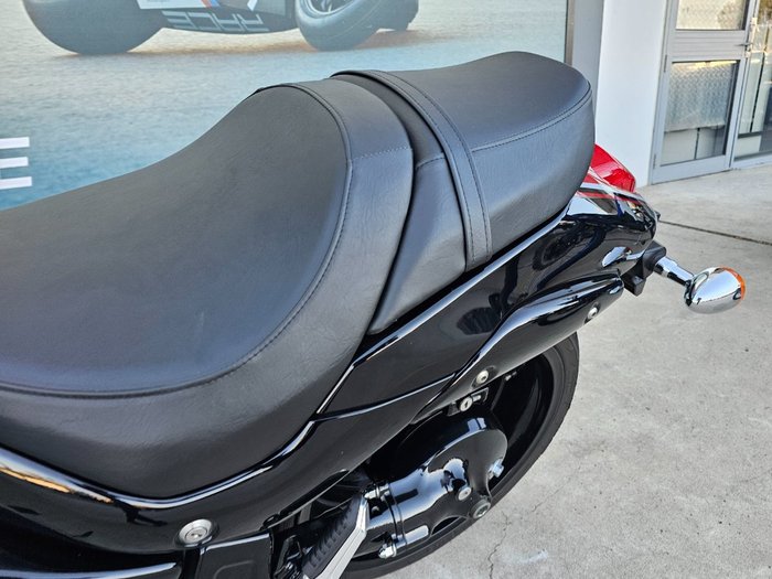2015 Suzuki VZR 1800 BOULEVARD (M109R) Black