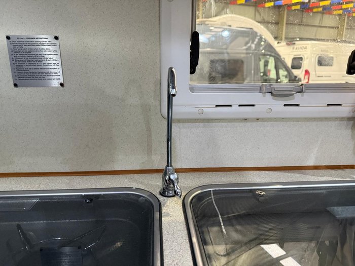 2007 Winnebago Birdsville
