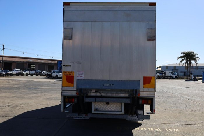 2016 Isuzu Fsr 120-240 10 Pallet Pantech White