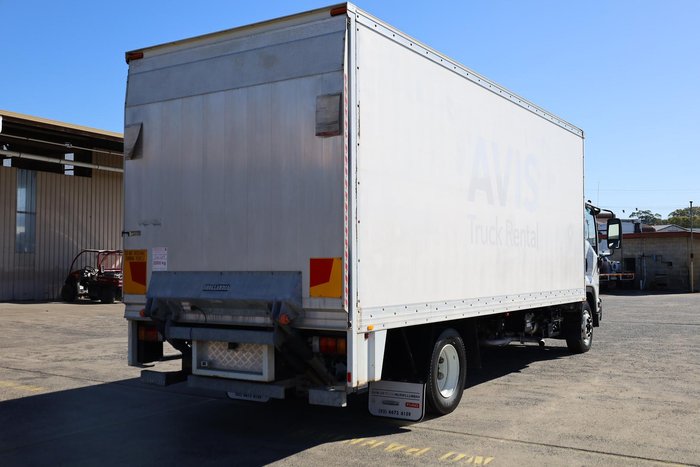 2016 Isuzu Fsr 120-240 10 Pallet Pantech White