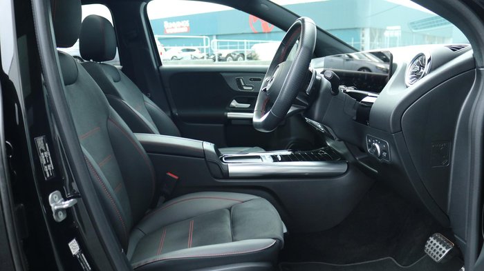 2024 Mercedes-Benz GLA-Class GLA250