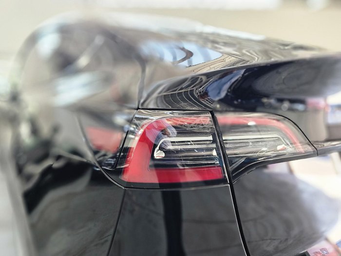2023 Tesla Model Y Rear-Wheel Drive Black