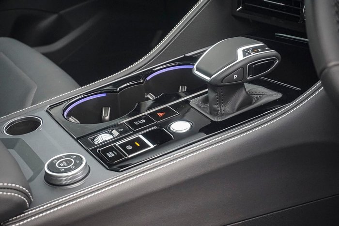 2025 Volkswagen Touareg 170TDI