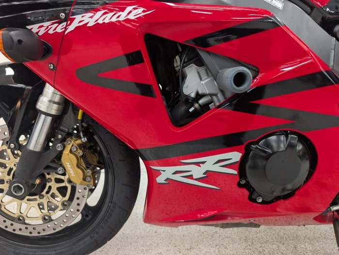 2003 Honda CBR954RR Red