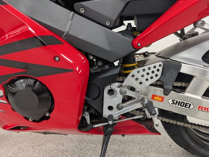 2003 Honda CBR954RR Red