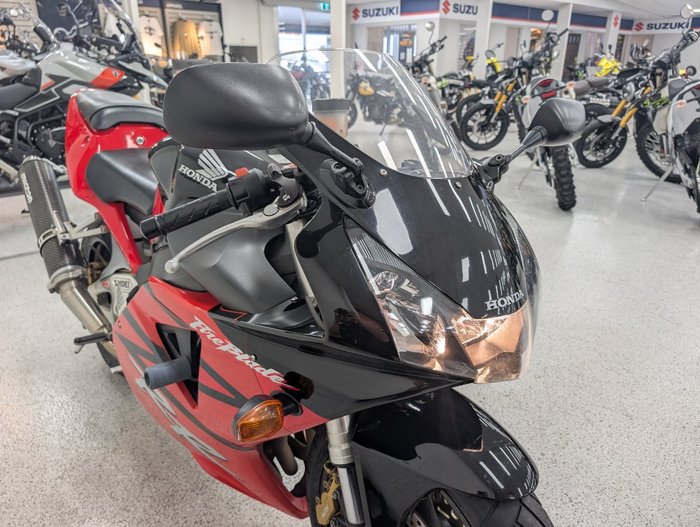 2003 Honda CBR954RR Red