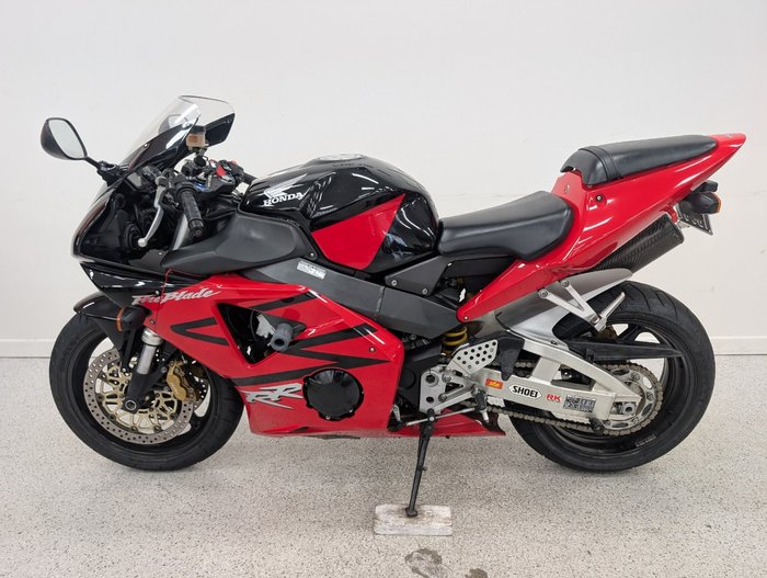 2003 Honda CBR954RR Red