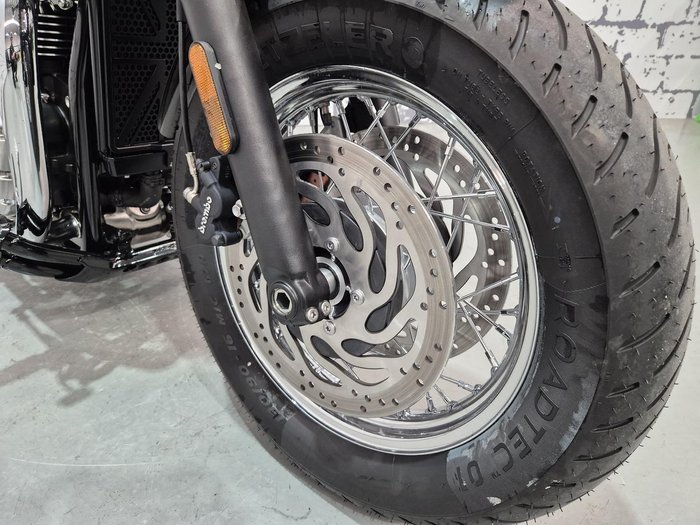2025 Triumph Bonneville Speedmaster Speedmaster Red