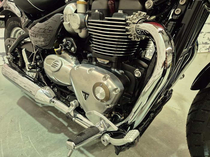 2025 Triumph Bonneville Speedmaster Speedmaster Red