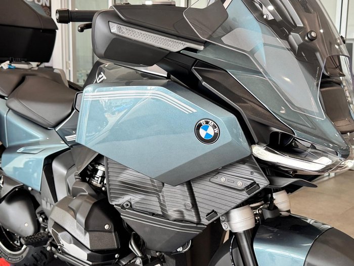 2025 BMW Motorrad R 1300 RT Option 719 R 1300 Blue